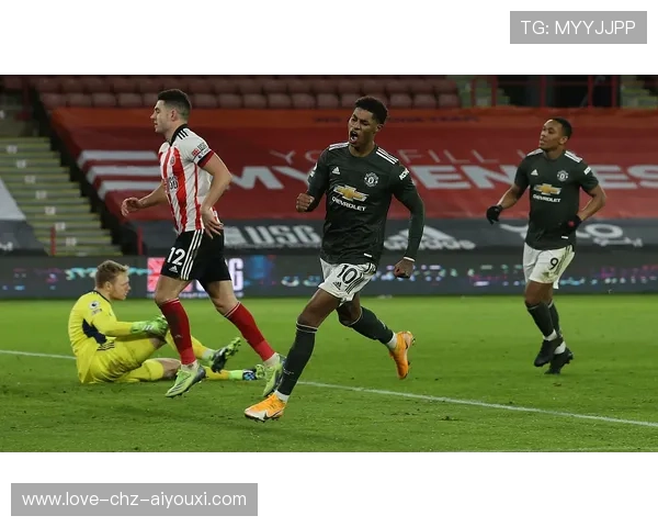 曼联拉什福德远射穿网得分